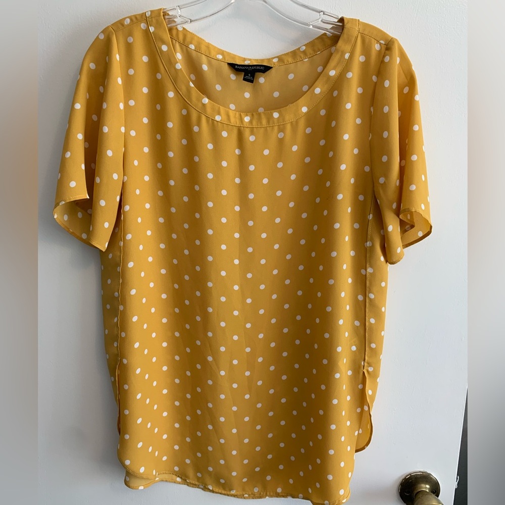 Banana Republic yellow with white polka dot blouse